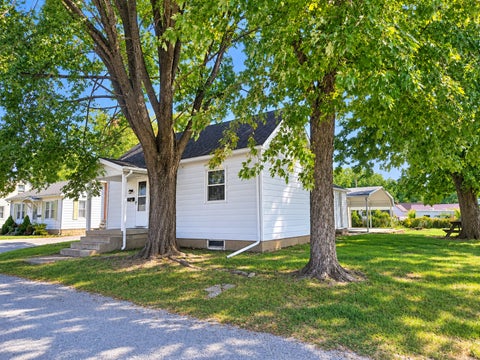 Photo of Pinckneyville, IL 62274 (MLS # 12762361)