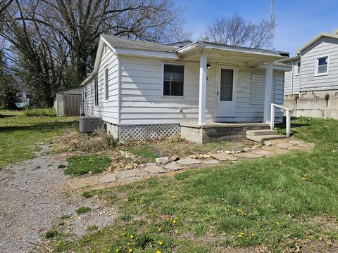Tiny photo for 317 S 1st Street, Mt Vernon, IL 62864 (MLS # 12602228)