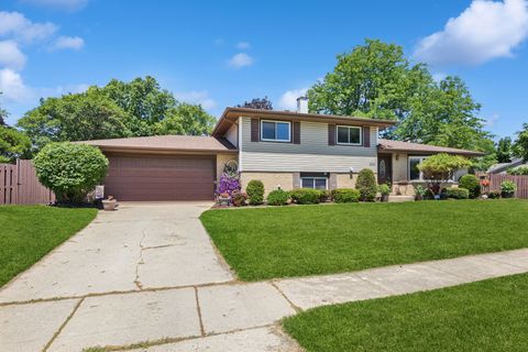 Photo of 1212 Rose Court, Bartlett, IL 60103 (MLS # 12683610)