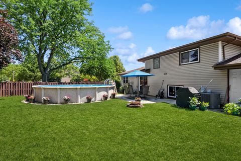 Tiny photo for 1212 Rose Court, Bartlett, IL 60103 (MLS # 12683610)