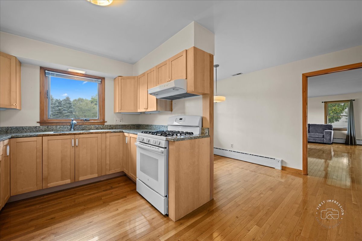 605 W Fabyan Parkway