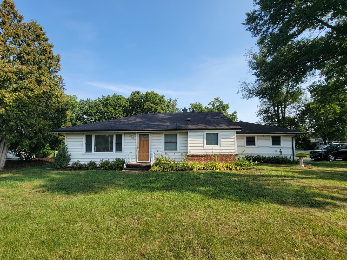 605 W Fabyan Parkway