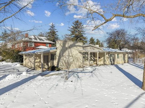 Tiny photo for 730 Sheridan Road, Highland Park, IL 60035 (MLS # 12557108)