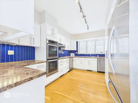 Tiny photo for 730 Sheridan Road, Highland Park, IL 60035 (MLS # 12557108)