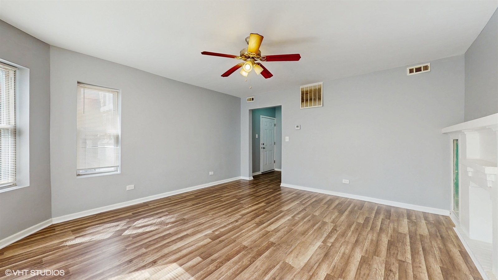 8418 S Drexel Avenue