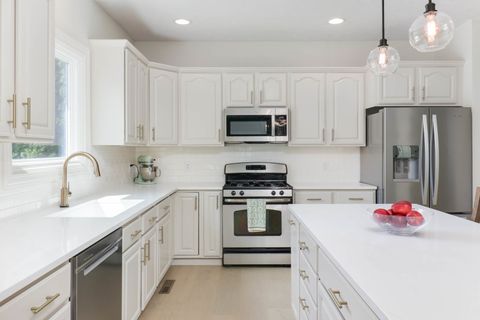 Tiny photo for 3601 Baywood Road, Bloomington, IL 61704 (MLS # 12620999)