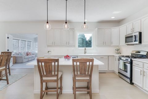 Tiny photo for 3601 Baywood Road, Bloomington, IL 61704 (MLS # 12620999)