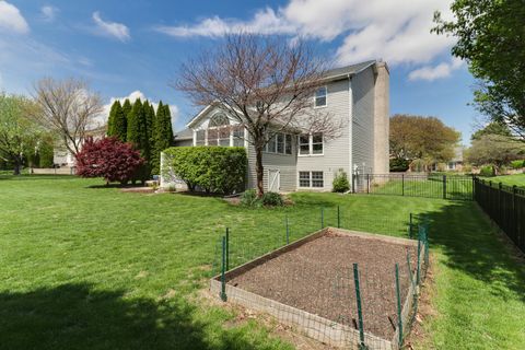 Tiny photo for 3601 Baywood Road, Bloomington, IL 61704 (MLS # 12620999)