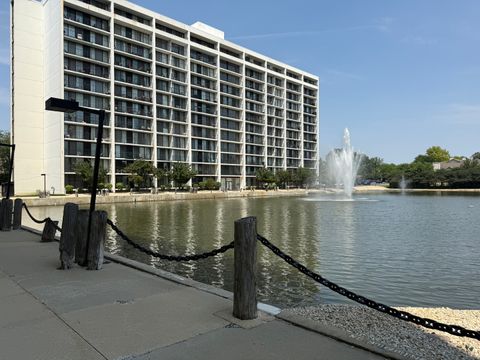 Tiny photo for 2005 S Finley Road #1107, Lombard, IL 60148 (MLS # 12437193)