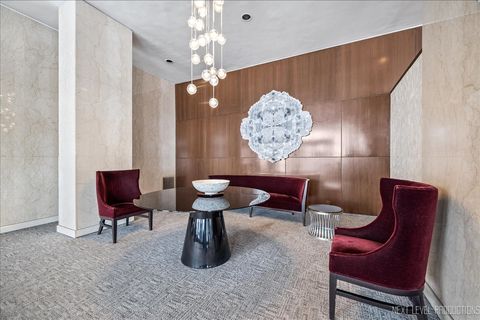 Tiny photo for 3180 N Lake Shore Drive #5E, Chicago, IL 60657 (MLS # 12526675)