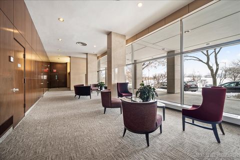 Tiny photo for 3180 N Lake Shore Drive #5E, Chicago, IL 60657 (MLS # 12526675)