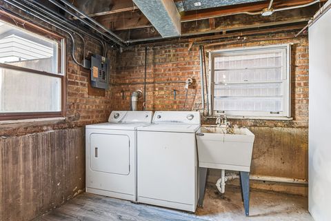 Tiny photo for 4024 W 106th Street, Oak Lawn, IL 60453 (MLS # 12512817)