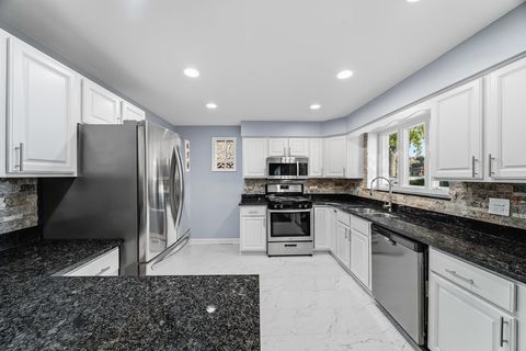 Tiny photo for 4024 W 106th Street, Oak Lawn, IL 60453 (MLS # 12512817)