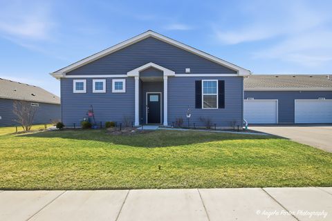 Photo of 6311 Maple Glen Drive, Wonder Lake, IL 60097 (MLS # 12606736)