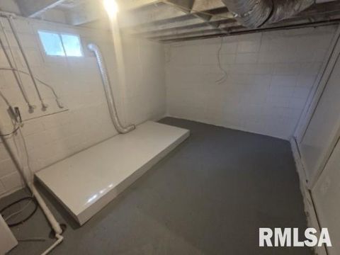 Tiny photo for 608 S 23RD Street, Mt Vernon, IL 62864 (MLS # EB459246)