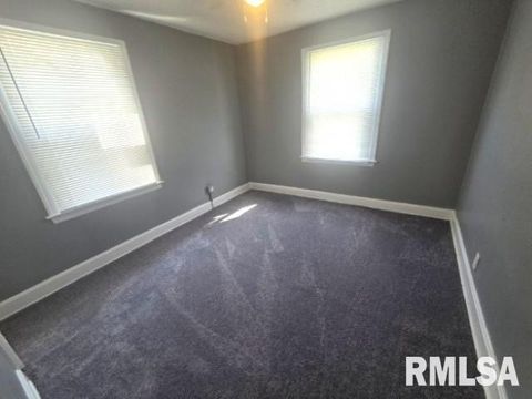 Tiny photo for 608 S 23RD Street, Mt Vernon, IL 62864 (MLS # EB459246)