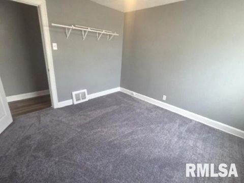 Tiny photo for 608 S 23RD Street, Mt Vernon, IL 62864 (MLS # EB459246)