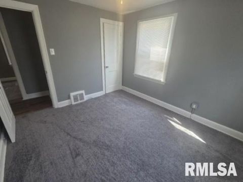 Tiny photo for 608 S 23RD Street, Mt Vernon, IL 62864 (MLS # EB459246)