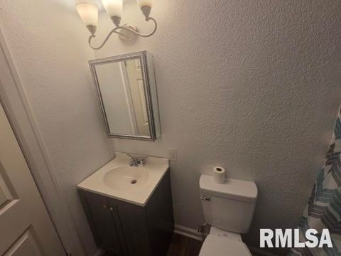 Tiny photo for 608 S 23RD Street, Mt Vernon, IL 62864 (MLS # EB459246)