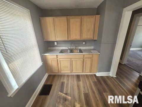 Tiny photo for 608 S 23RD Street, Mt Vernon, IL 62864 (MLS # EB459246)