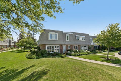 Tiny photo for 739 Concorde Drive, Highland Park, IL 60035 (MLS # 12703113)