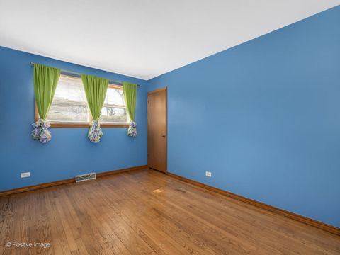 Tiny photo for 7102 Beechnut Lane, Darien, IL 60561 (MLS # 12595850)