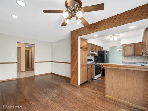 Tiny photo for 7102 Beechnut Lane, Darien, IL 60561 (MLS # 12595850)