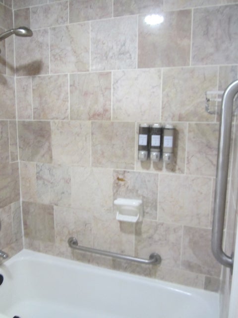 Tiny photo for 2400 W Talcott Road #223, Park Ridge, IL 60068 (MLS # 12738208)