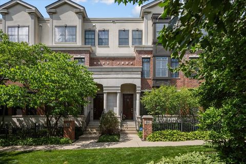 861 Laurel Avenue Highland Park IL 60035