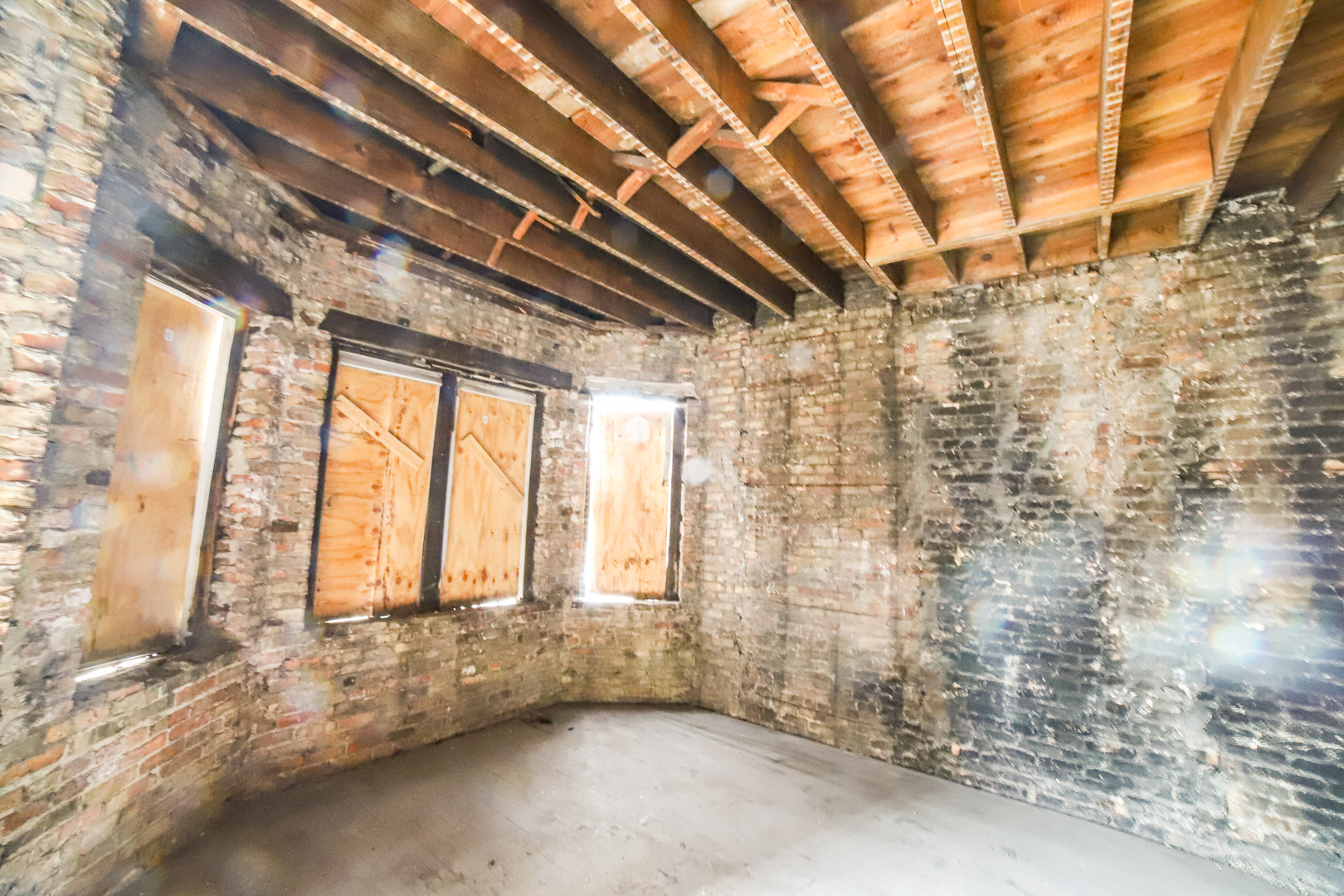 1222 S Central Park Avenue