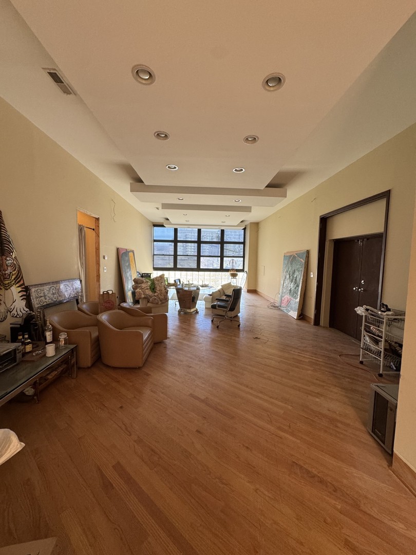1507 S Michigan Avenue 3N