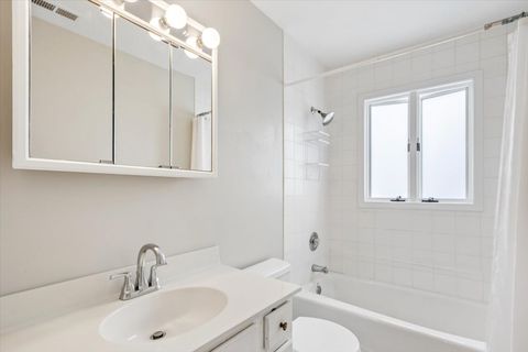 Tiny photo for 291 Lionel Road, Riverside, IL 60546 (MLS # 12621525)