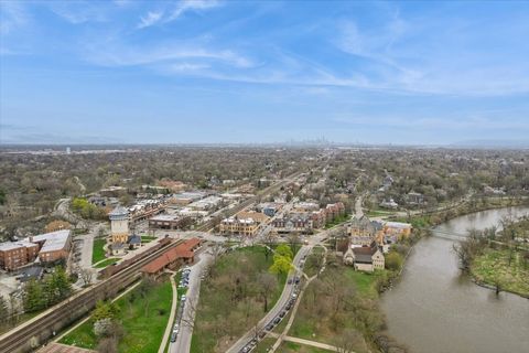 Tiny photo for 291 Lionel Road, Riverside, IL 60546 (MLS # 12621525)