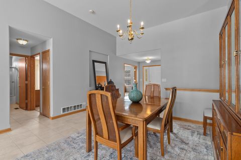 Tiny photo for 130 Annelise Lane, Volo, IL 60020 (MLS # 12582047)