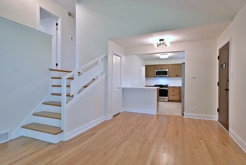 Tiny photo for 6750 N Kostner Avenue, Lincolnwood, IL 60712 (MLS # 12522166)