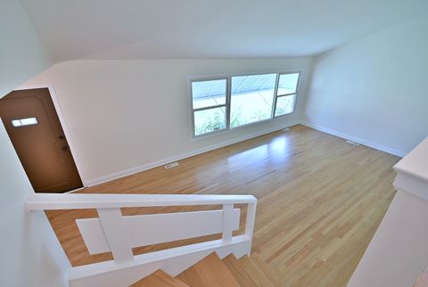 Tiny photo for 6750 N Kostner Avenue, Lincolnwood, IL 60712 (MLS # 12522166)