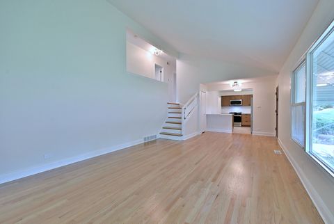 Tiny photo for 6750 N Kostner Avenue, Lincolnwood, IL 60712 (MLS # 12522166)