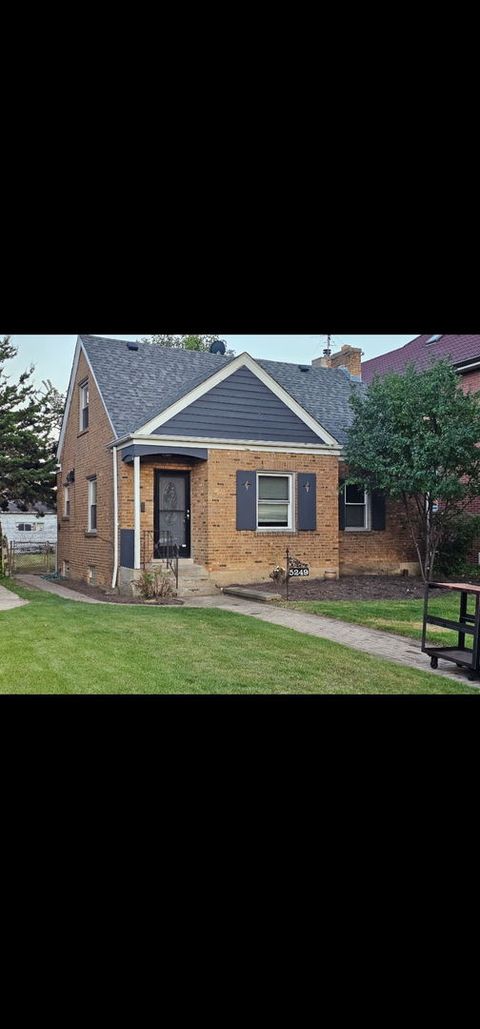 5249 N Osceola Avenue Chicago IL 60656