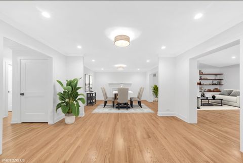 Tiny photo for 707 Brierhill Road, Deerfield, IL 60015 (MLS # 12481212)