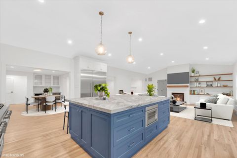 Tiny photo for 707 Brierhill Road, Deerfield, IL 60015 (MLS # 12481212)