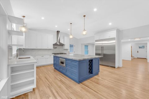 Tiny photo for 707 Brierhill Road, Deerfield, IL 60015 (MLS # 12481212)