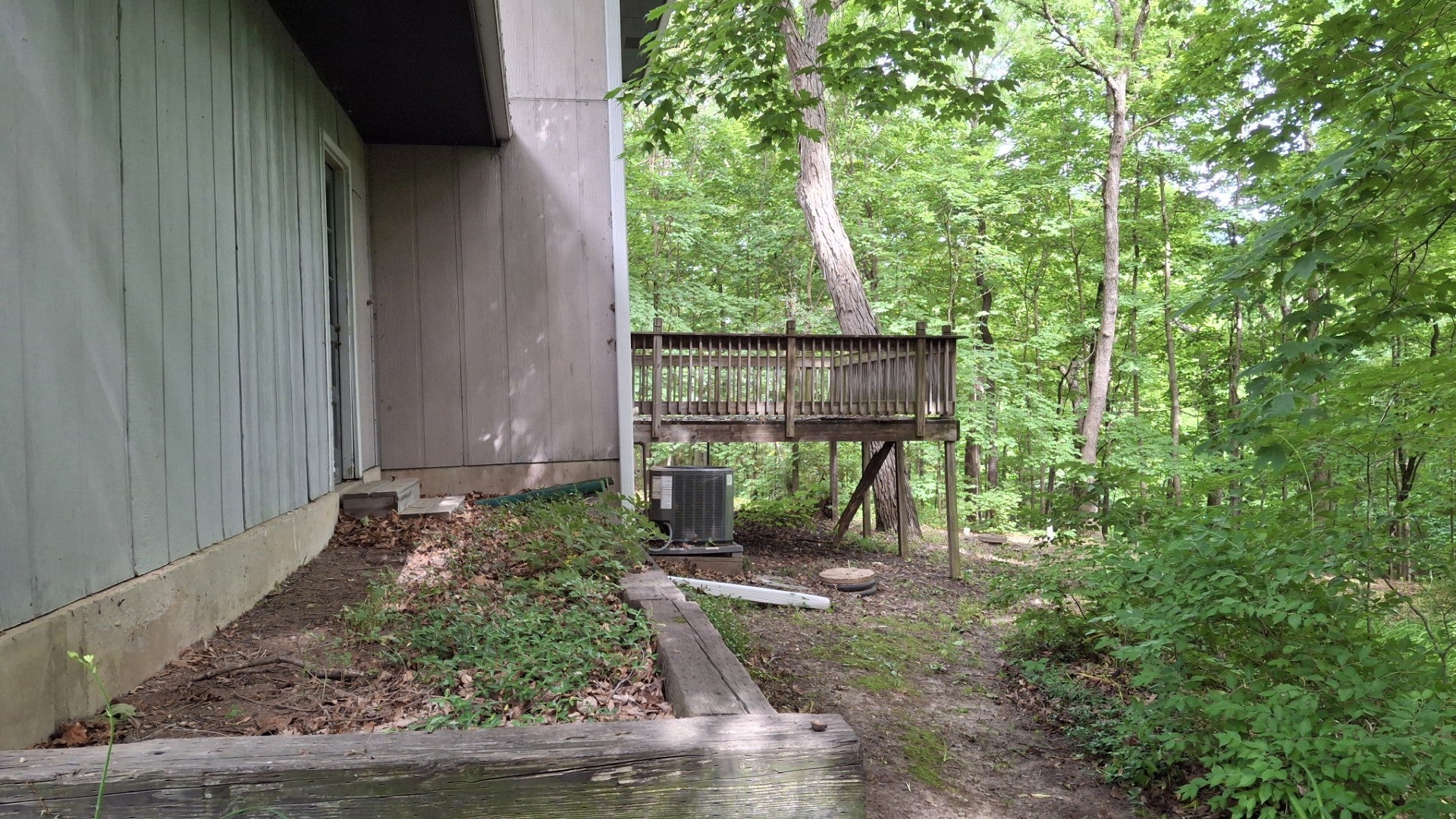 2580 E 450th Road