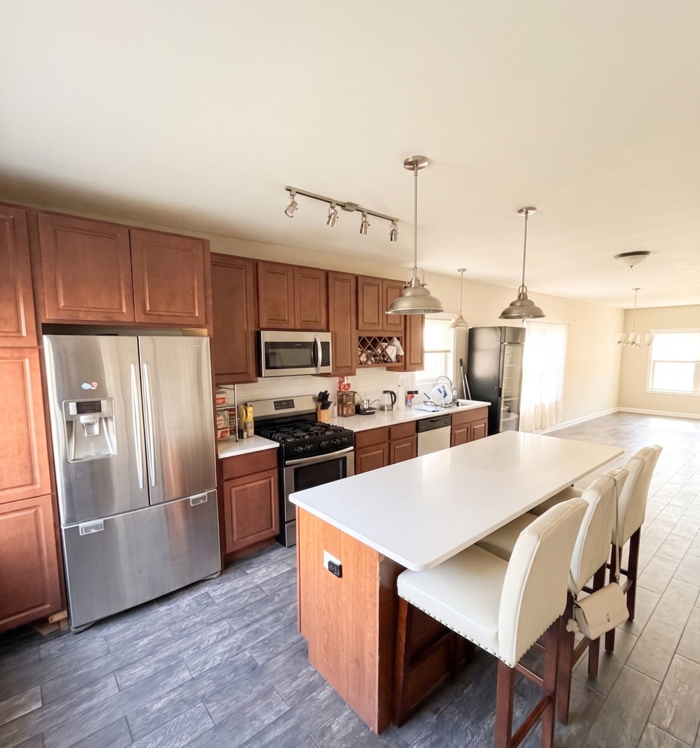 5418 W 25th Place