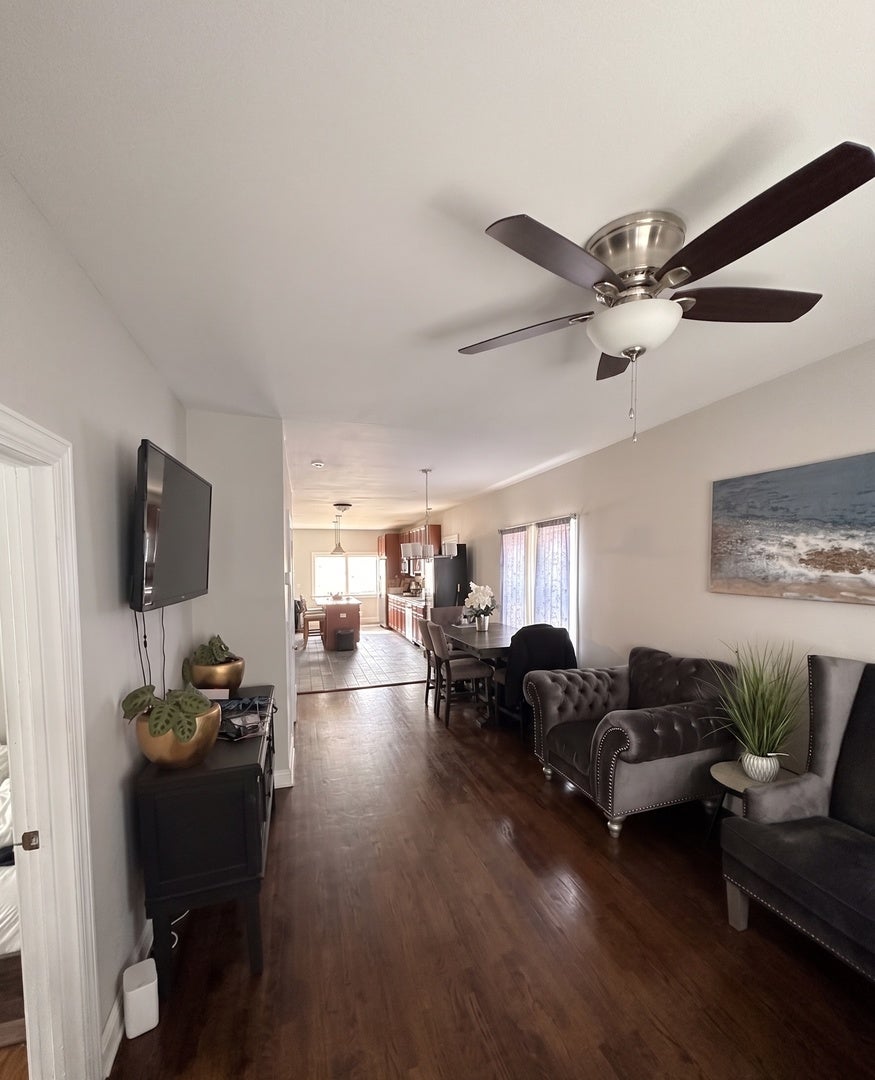 5418 W 25th Place