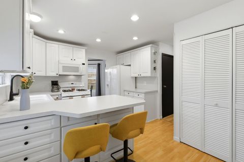 Tiny photo for 450 Ascot Lane, Streamwood, IL 60107 (MLS # 12608964)