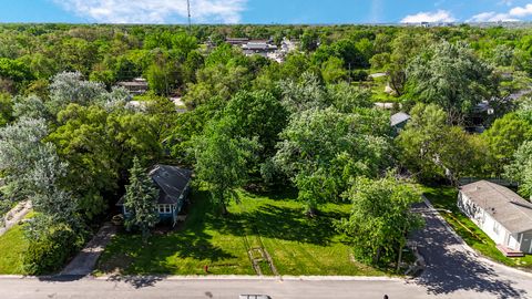 Tiny photo for 304 Cameron Avenue, Lockport, IL 60441 (MLS # 12647468)