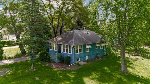 Tiny photo for 304 Cameron Avenue, Lockport, IL 60441 (MLS # 12647468)