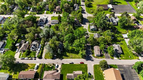 Tiny photo for 304 Cameron Avenue, Lockport, IL 60441 (MLS # 12647468)