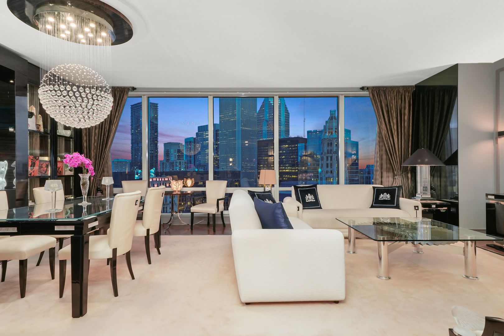 401 N Wabash Avenue 30J