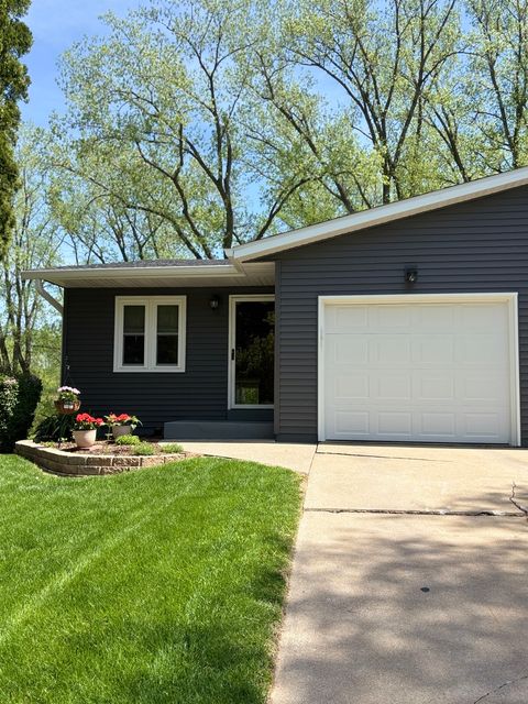 Tiny photo for 8317 10th Street W #0, Rock Island, IL 61201 (MLS # 12630905)